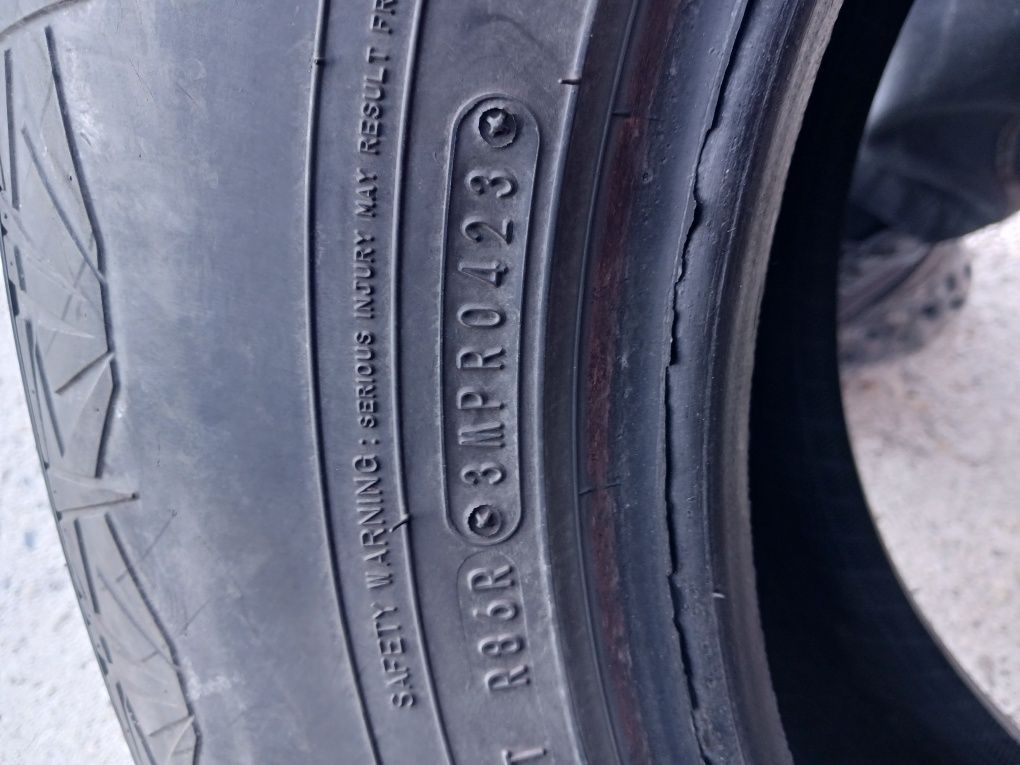Продавам много запазени  гуми Falken 235/70/16