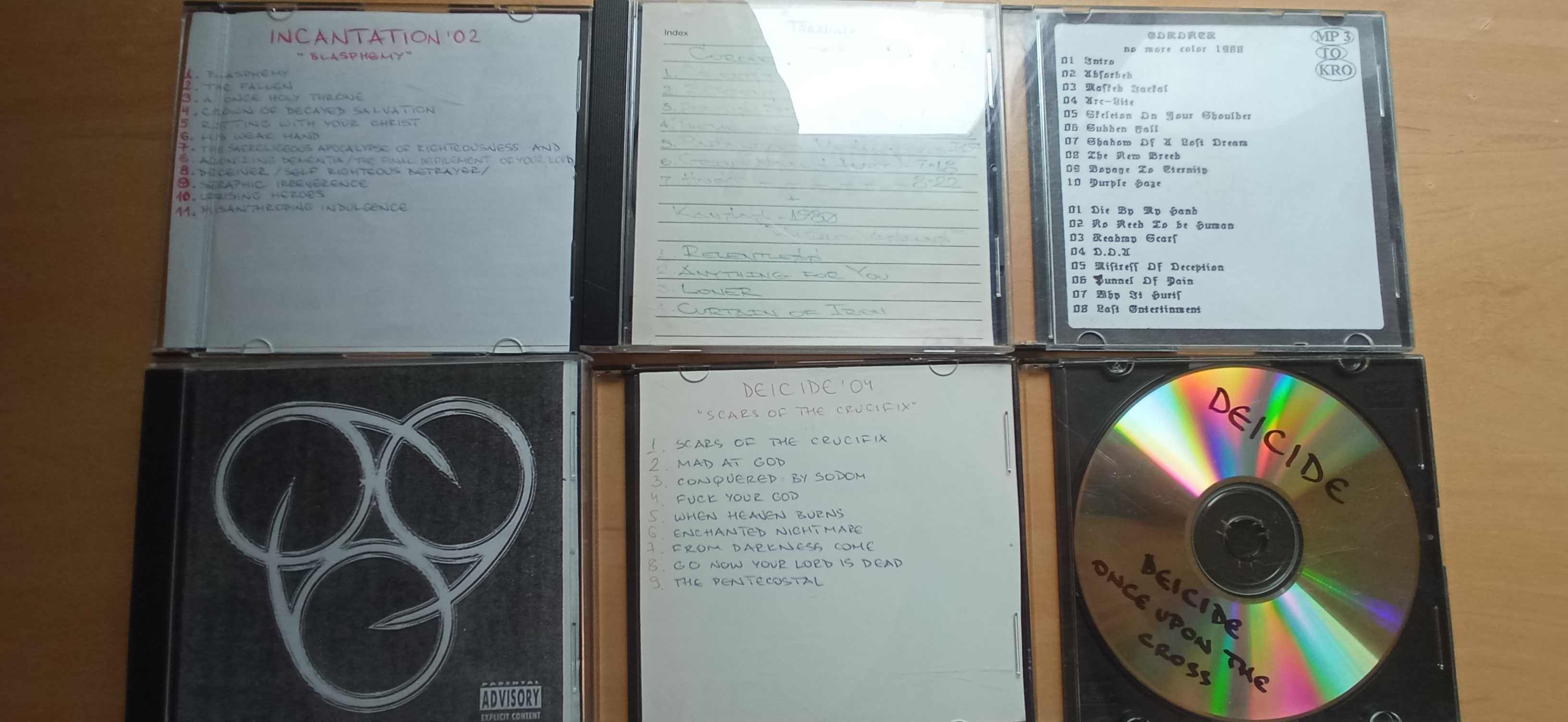 Аудио касети и дискове с метъл музика