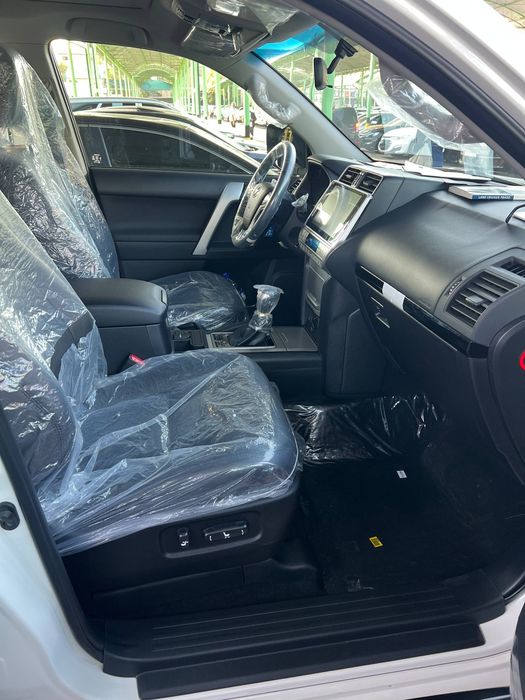 Toyota Land Cruiser 150