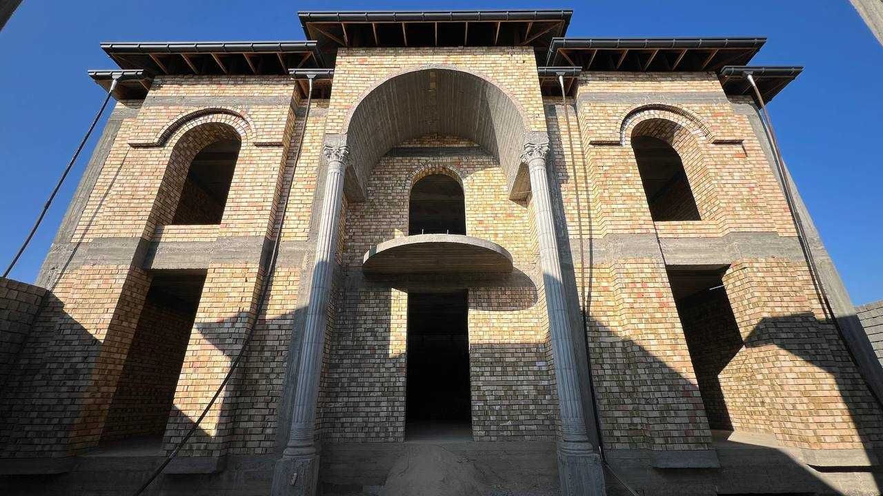 Современный дом 5.5 сотых в Согдиане цена 250000уе торг ест