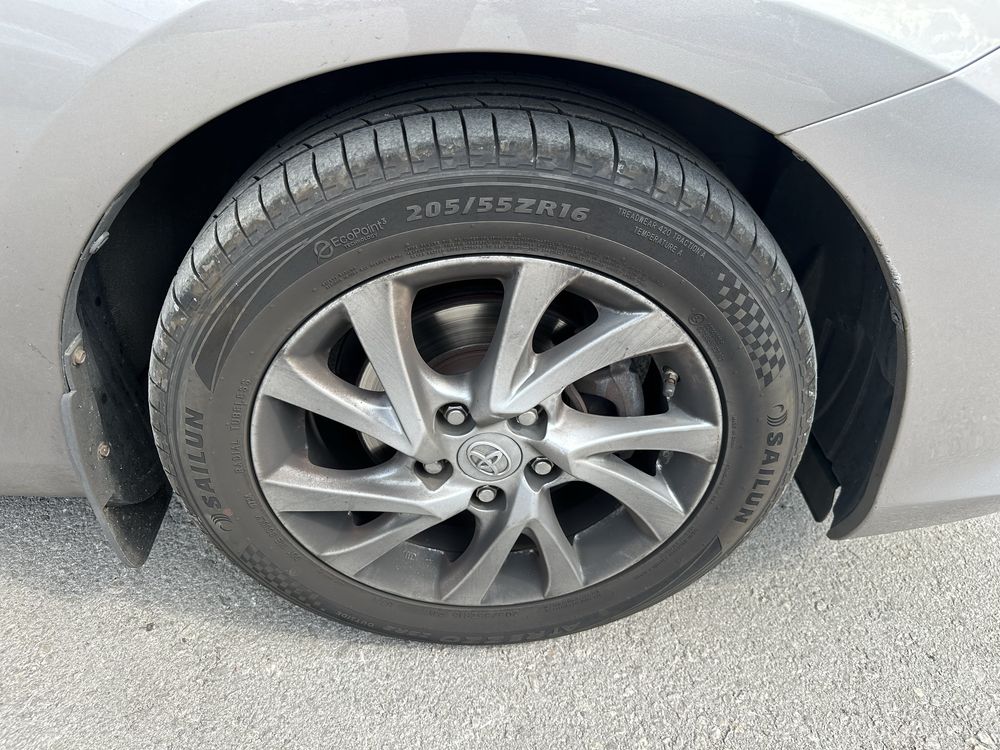 Toyota Auris 1.8 Hybrid 2018г -На части
