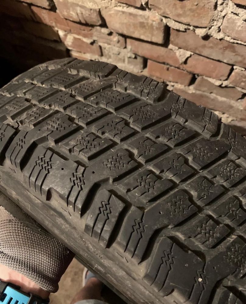 195 65 15 4 броя OFF road добро състояние добър грайфер