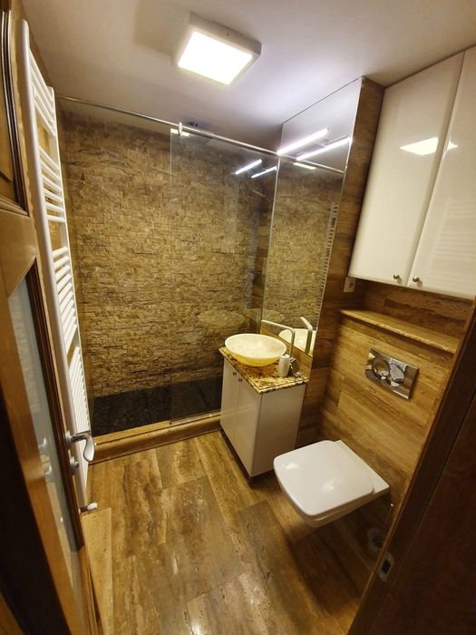 Inchiriez/vand  apartament 2 camere