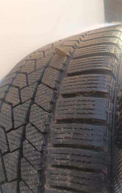 Anvelopa Continental 245/40 R20, 98%    seria