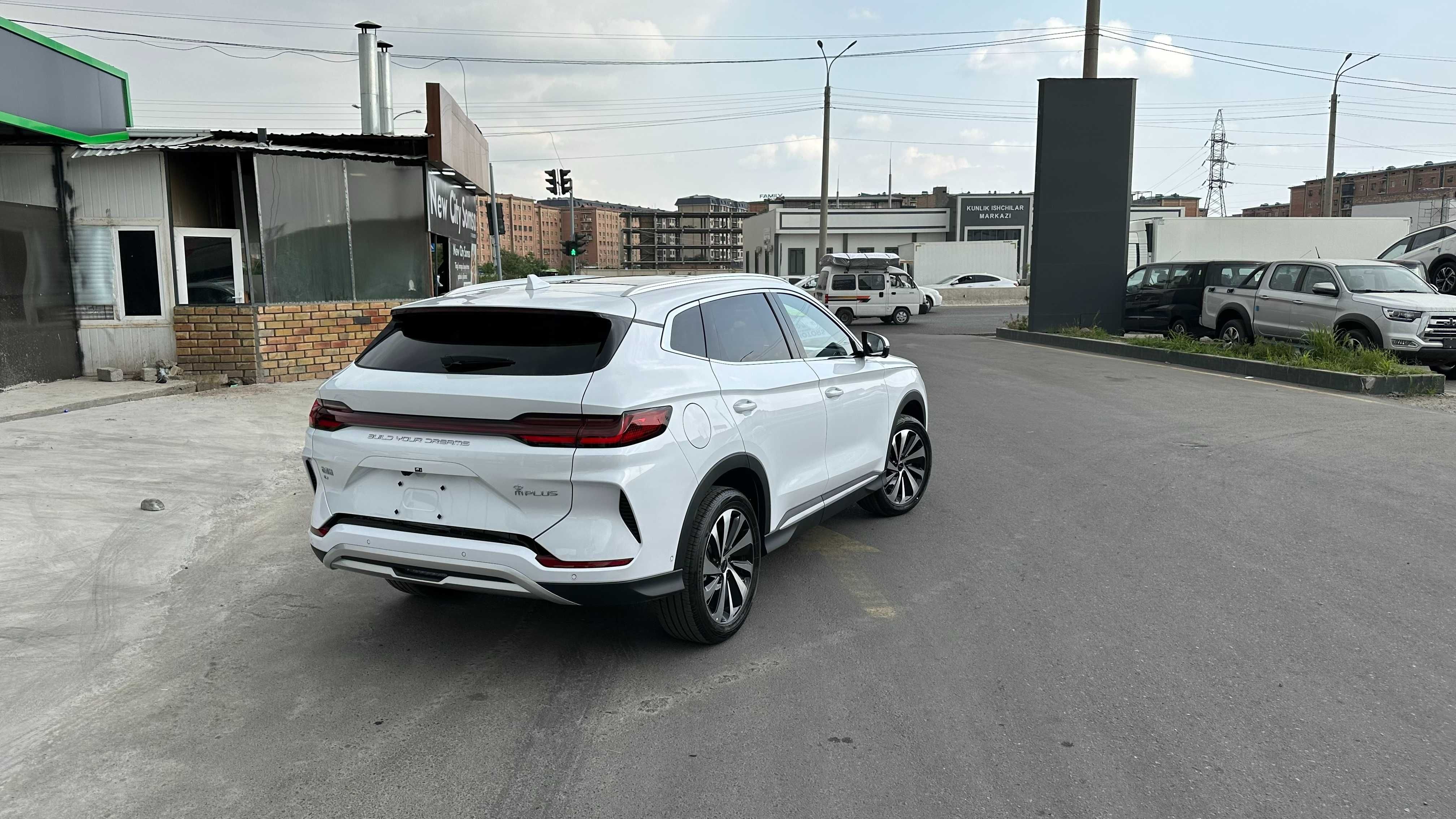 byd chempion  электро мобильни сотиб олинг  жуда кулай