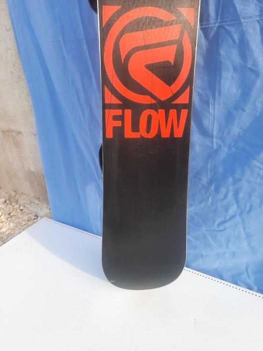 сноуборд   FLOW rhythm  140см. с автомати.
