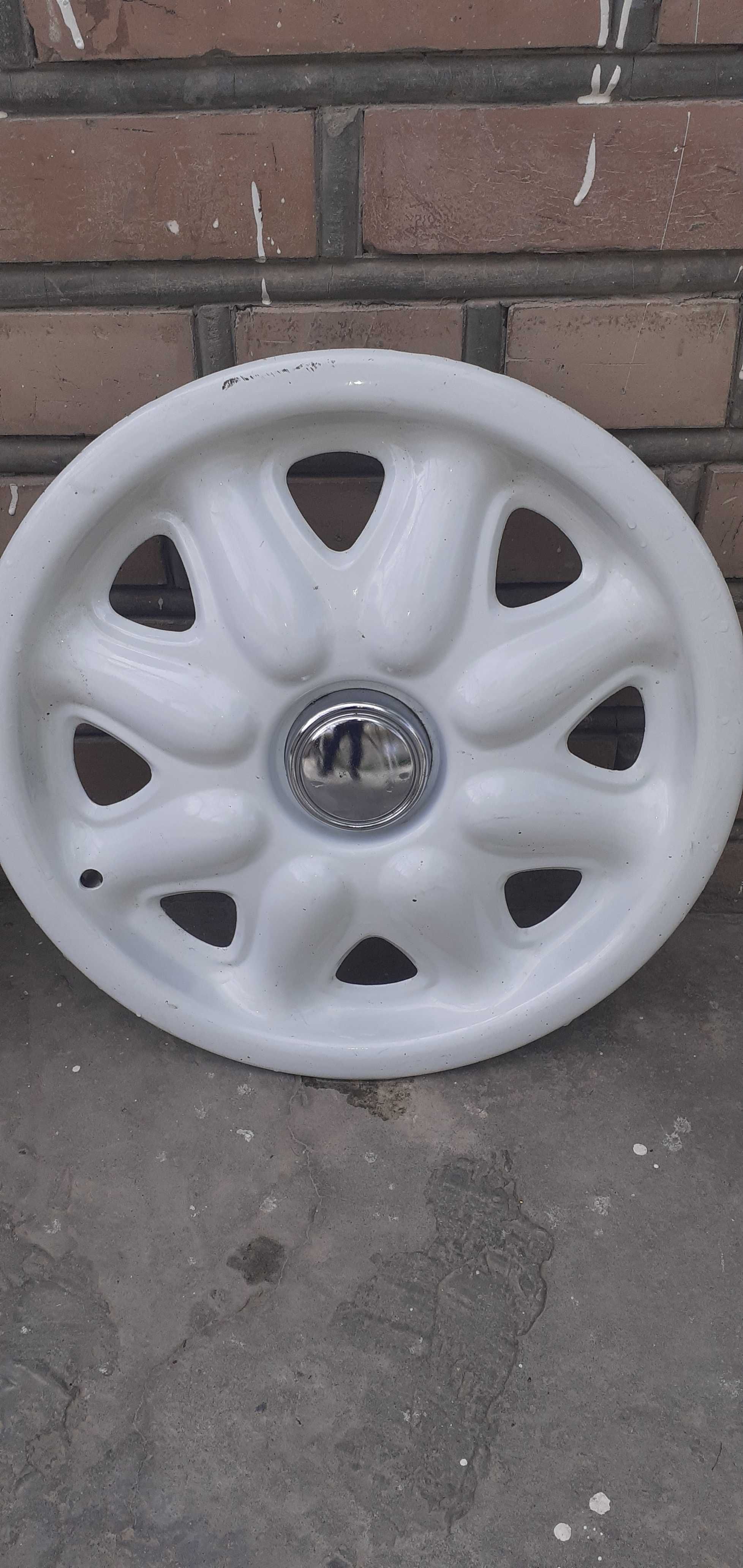 Колпак от ГАЗ 3110. 3 шт