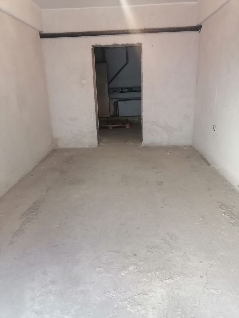 Дава се под наем Гараж / Паркомясто в Пловдив, Тракия - 30 кв.м за 102 € - Снимка #1