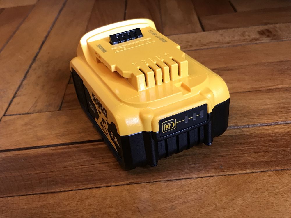 Acumulator-DeWalt_XR/Li-Ion/18V/5Ah, tip: DCB184-CEHIA, NOU/original