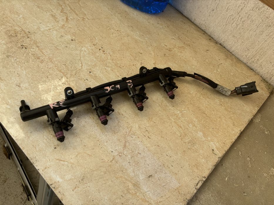 Injectoare Siemens Deka  renault scenic 3  1.6 16 v. Benzină euro 5