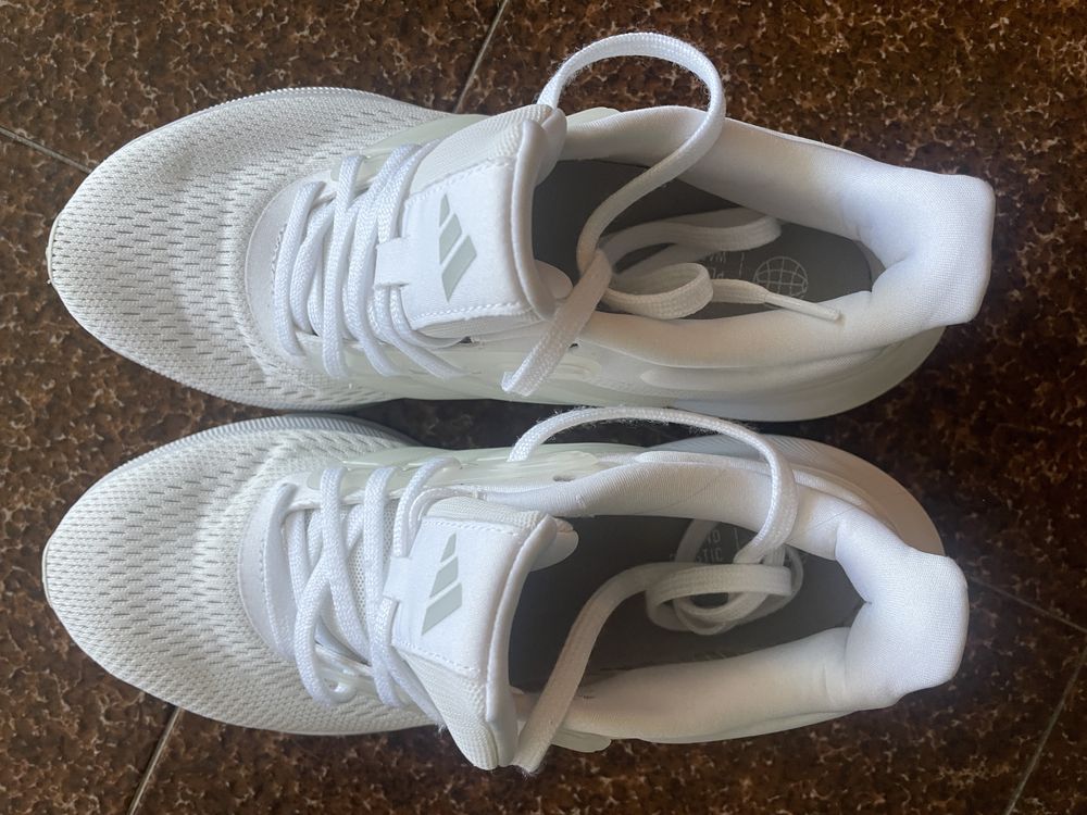 Оригинални мратонки за бягане Adidas