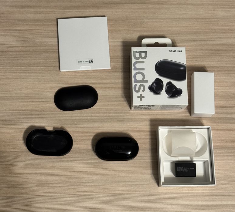 Безжични слушалки samsung buds