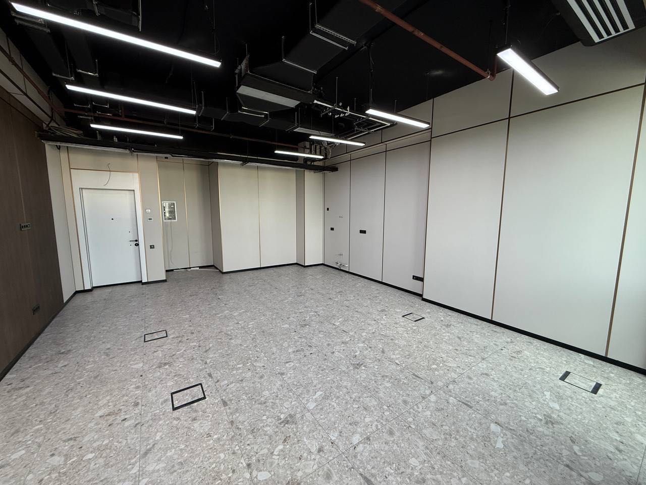 Сдаётся офис в Nest One, 55м2