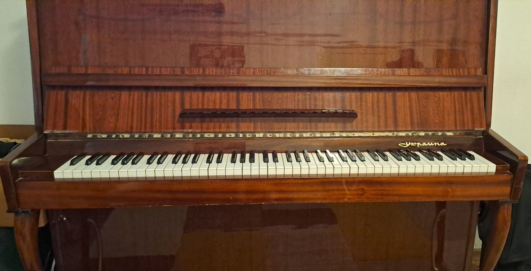 Pianina marca ucraina