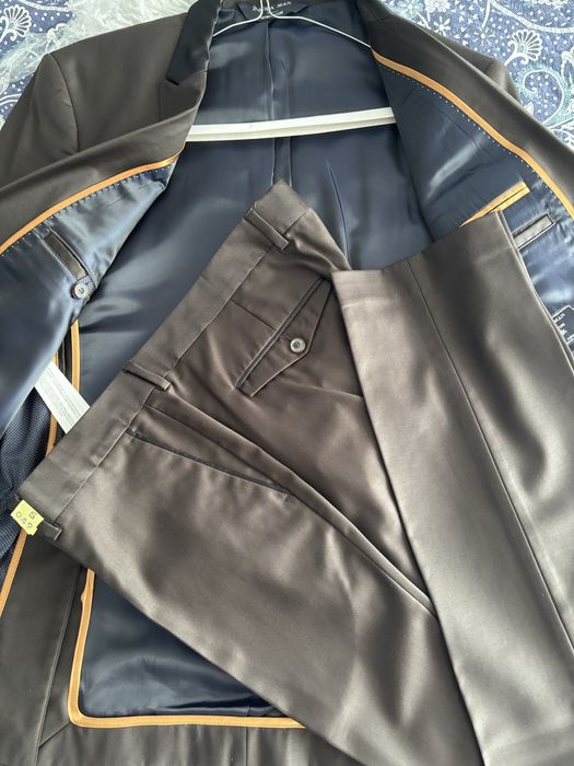 Ocazie: Costum elegant - Sacou si pantaloni