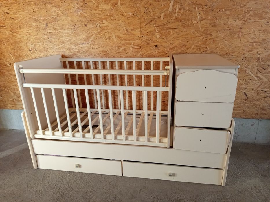 Продам манежку состояние  состояние хорошее пользовались не много.