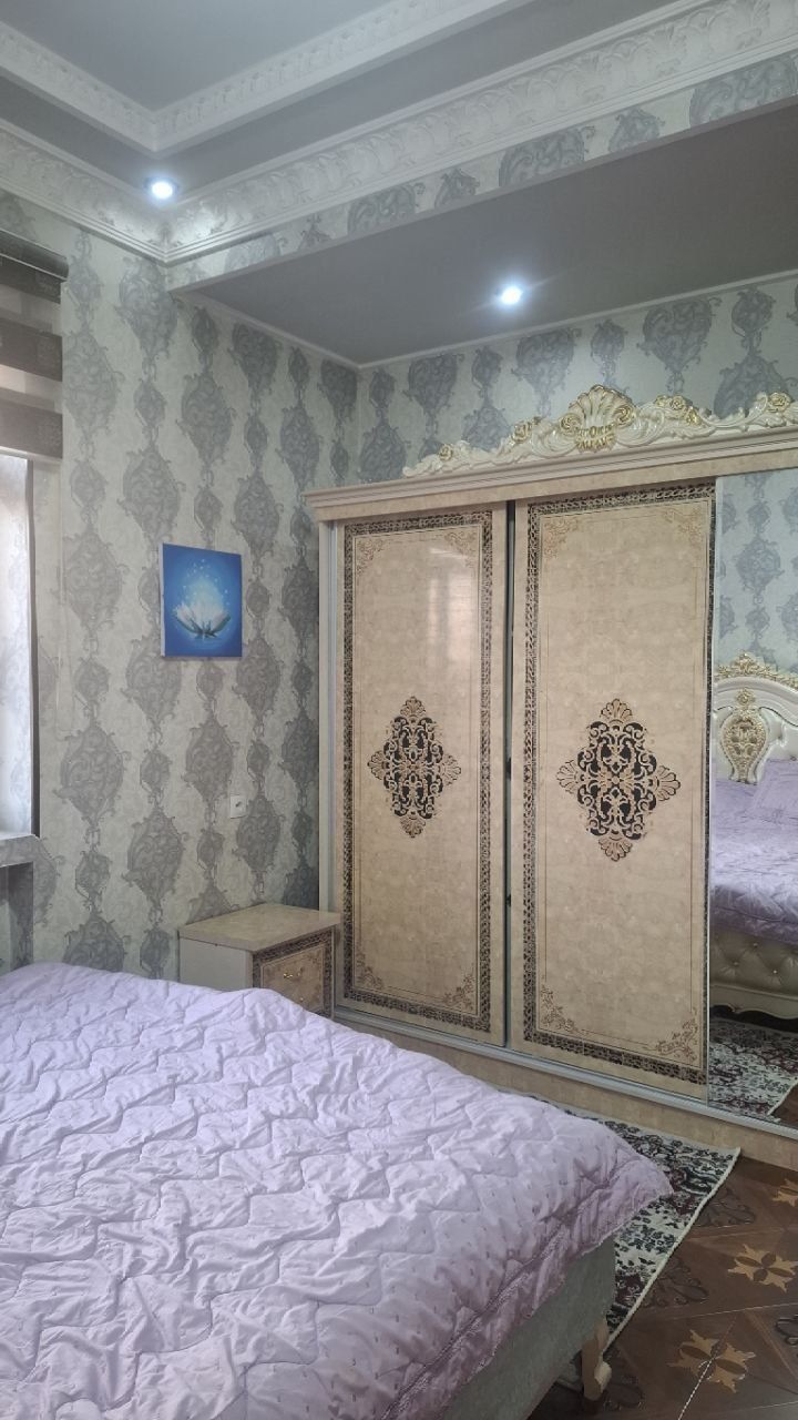 4 комнатная дуплекс квартира (140м²)