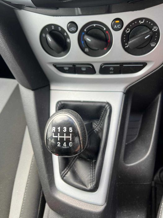 Ford Focus 1.6TCDI cod motor T1DB an 2012 cu 170000km rulati