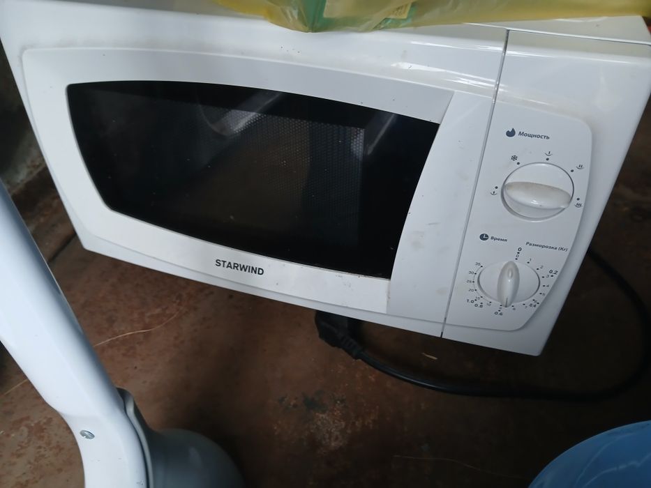 Микроволновка в хорошем состоянии