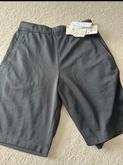 Pantaloni scurti barbati,Uniqlo xa