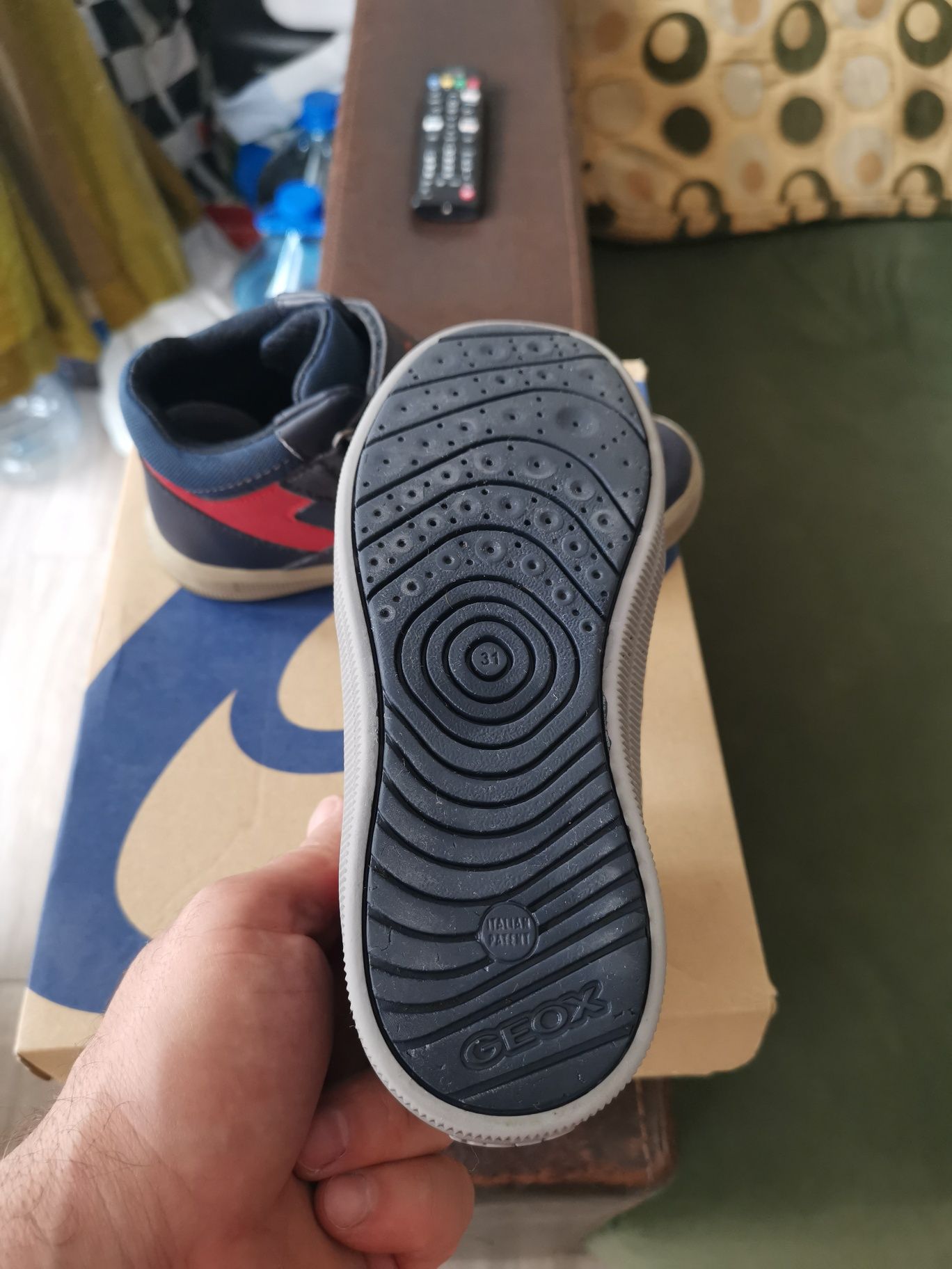 Asics 31.5 и 33.5 номер и  боти 27 Geox 31 Lowa 30