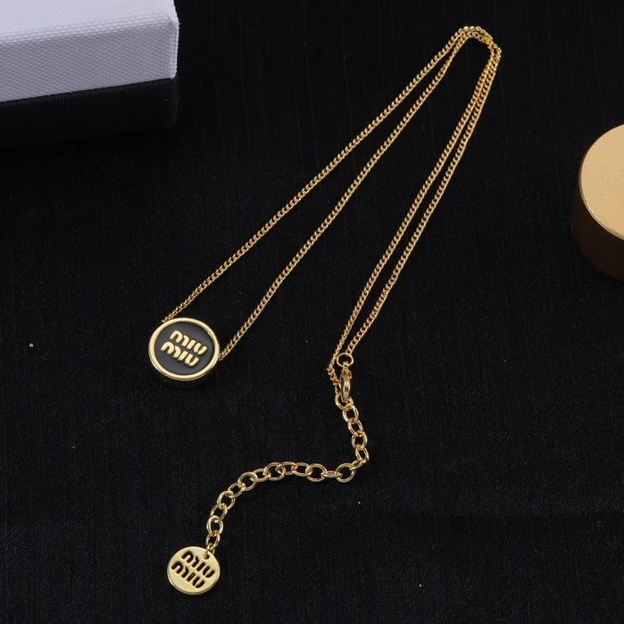 Дамско колие различни модели