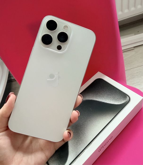 iPhone 15 PRO de 256 GB cu 98% Bateria