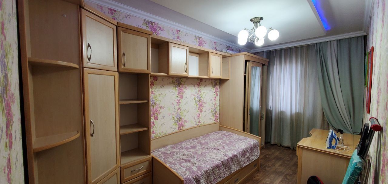 Срочно продаётся 3х комнатная квартира Чиланзар