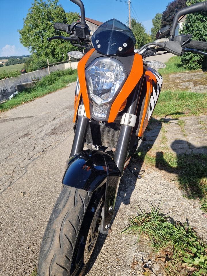 KTM Duke 125 2011