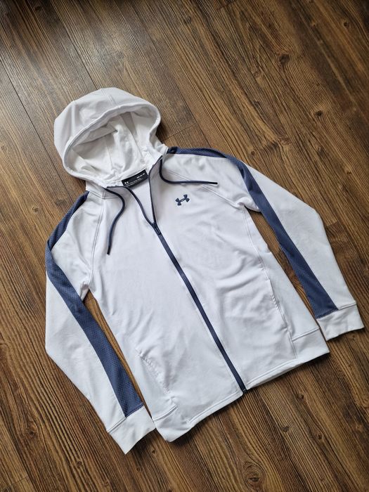 Страхотно  мъжко спортно долнище горнище UNDER ARMOUR размер S/M