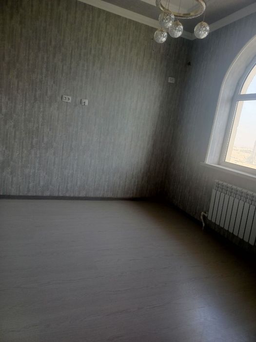 2 xona kvartira sotiladi