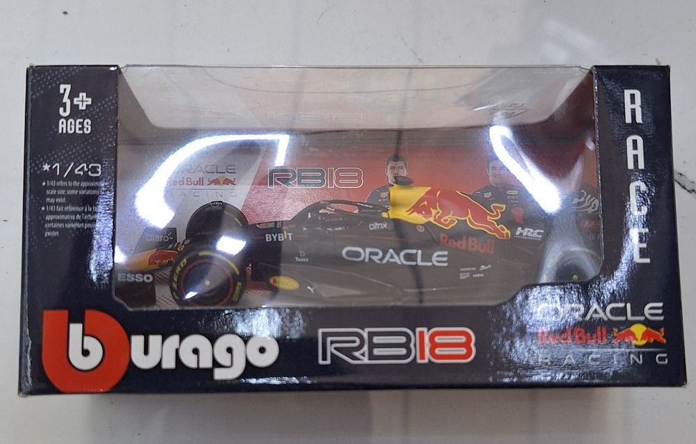 Продам моделек Ф1 команды Redbull