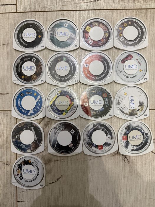 Lot 21 jocuri psp