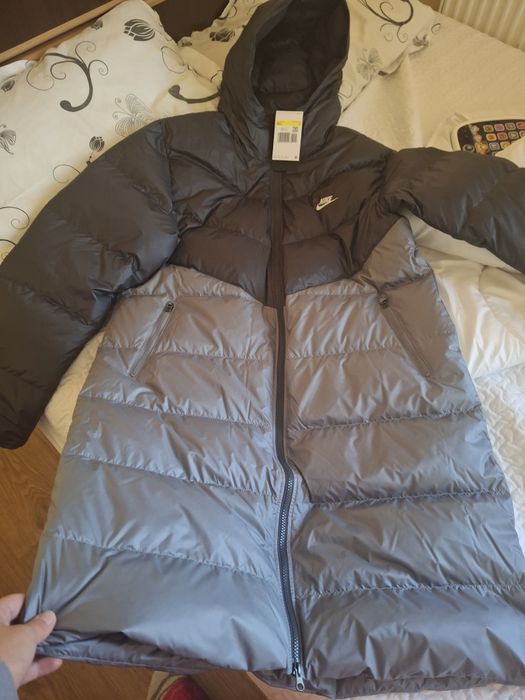 Geaca puffer nike de barbati noua cu etichetă