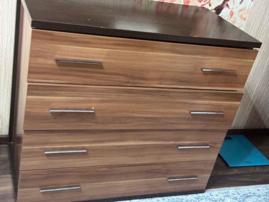 Комод/Тумбочка с Зеркалом