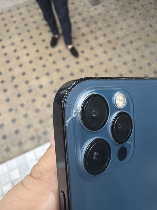 iPhone 12 про в нормальном состояние