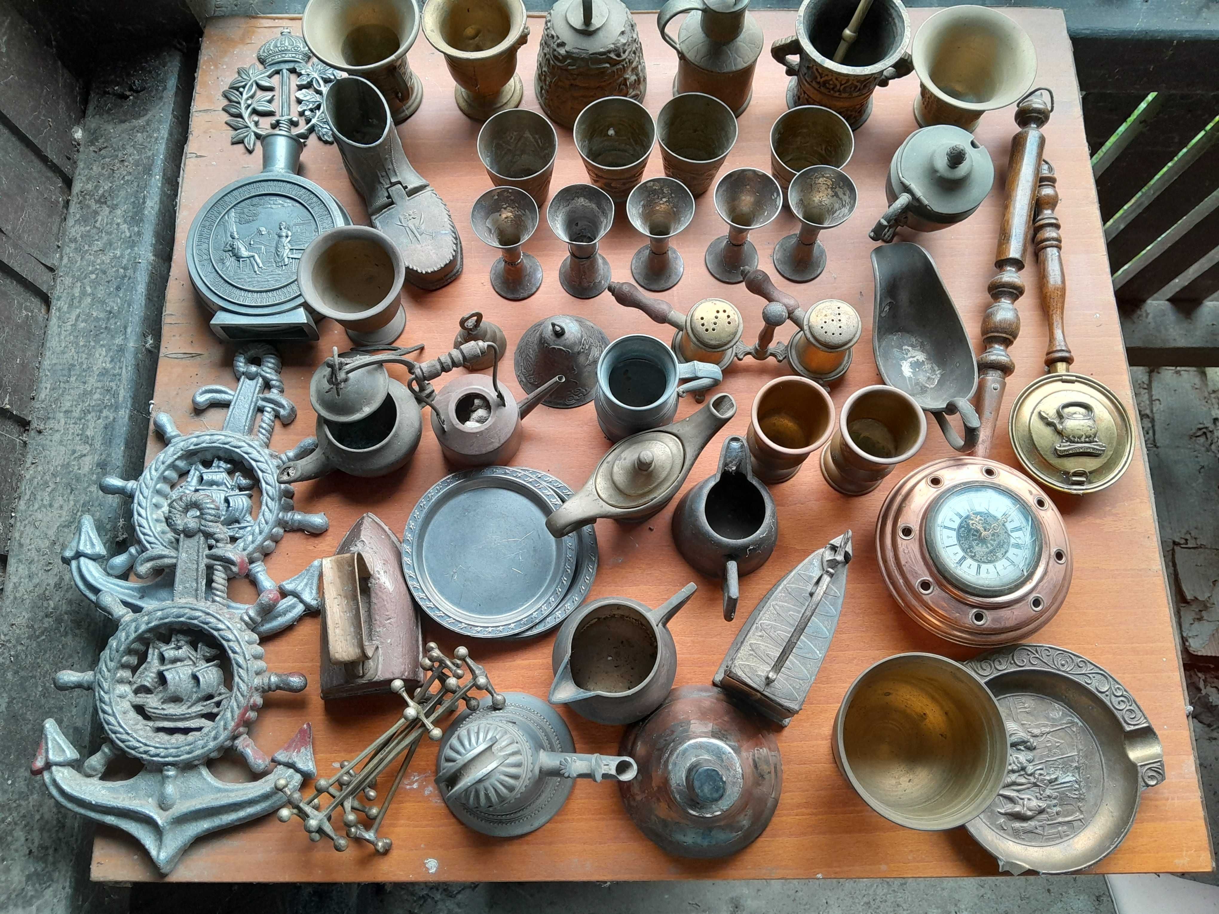 Colectie lot obiecte vechi decor alama zinc metal zamac