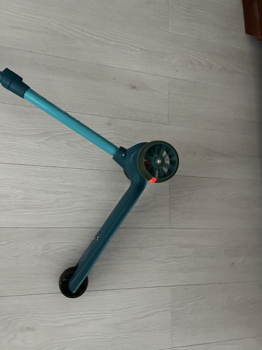 Trotineta 3 roti cu lumini