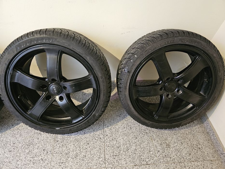 Джанти 18 цола 5 х120 със зимни гуми за BMW