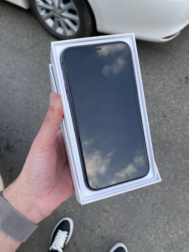 Продам Срочно Iphone 11 64Gb