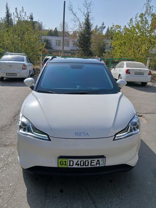 Электромобиль NETA aya V