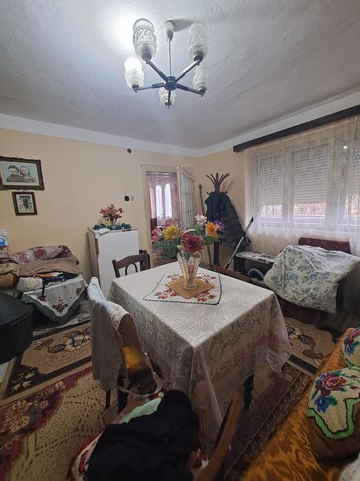 Vând casa în Someseni, comuna Apa