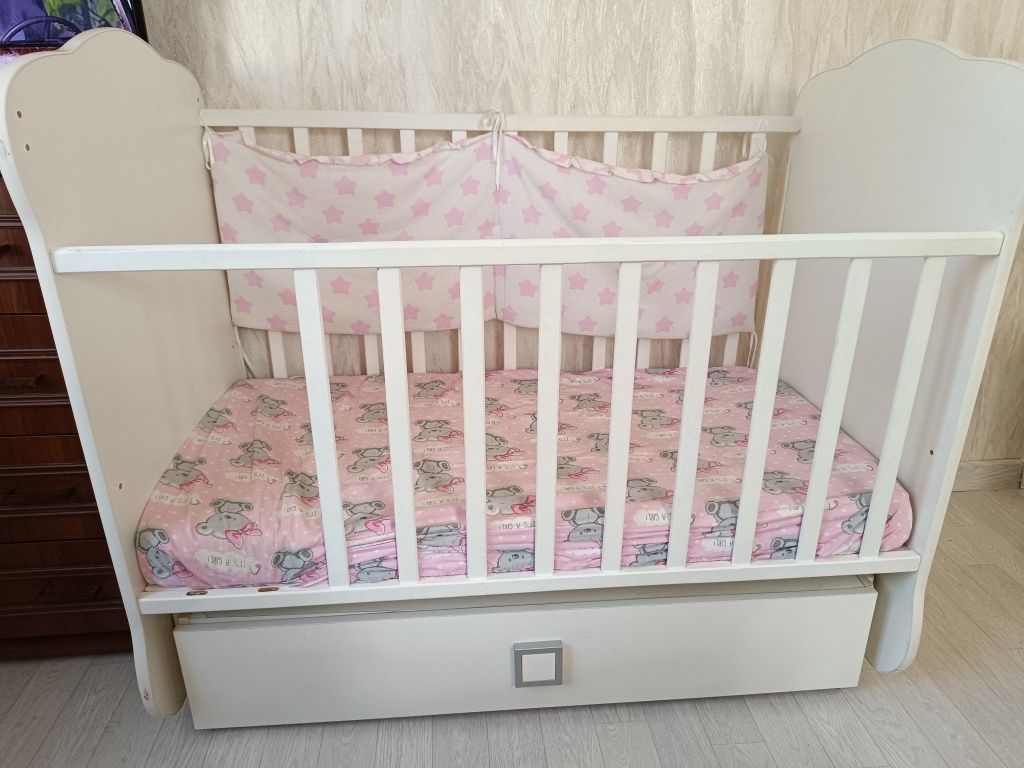 Продам детскую кровать