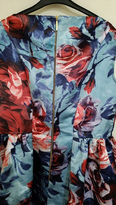 Rochiță noua foarte frumoasa Oferta