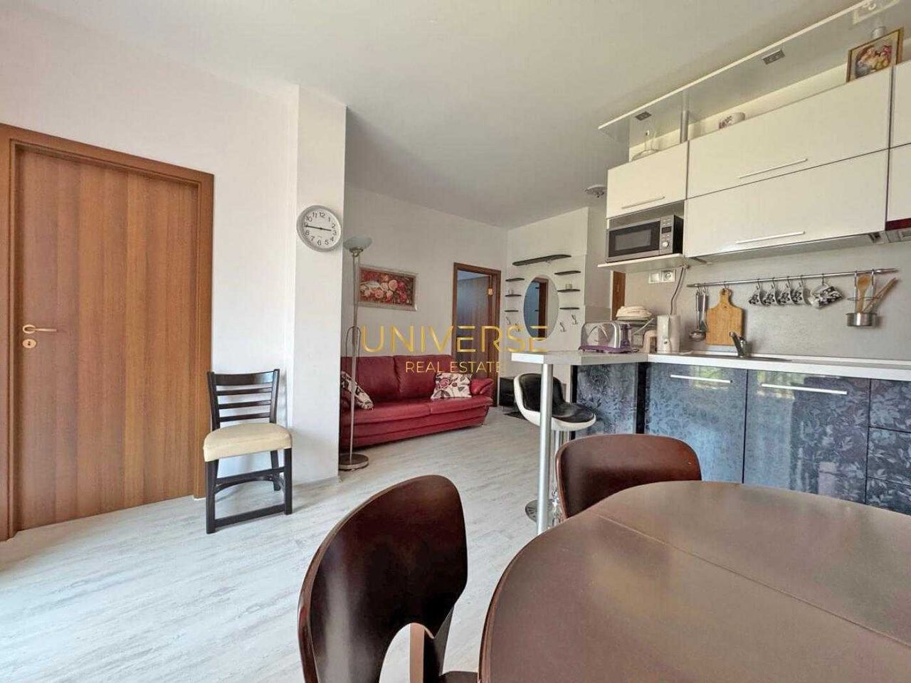 Продава се Тристаен апартамент в с. Тънково, Област Бургас - 70 кв.м за 922 €/кв.м - Снимка #1