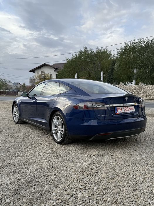 Tesla S90 full electric
