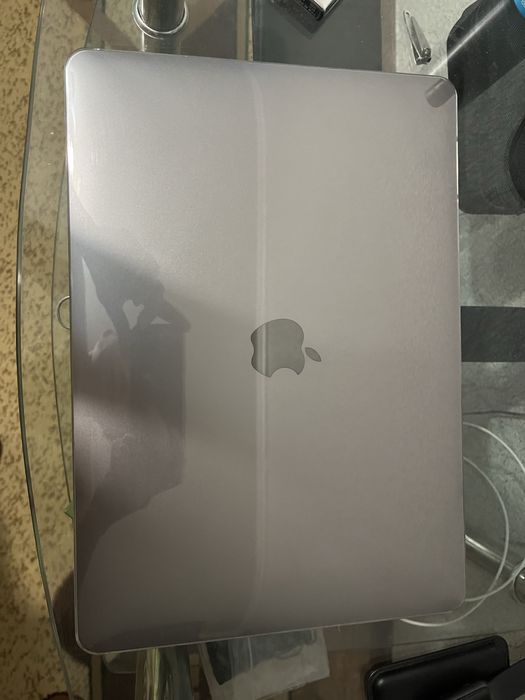 Продам Macbook pro 2017