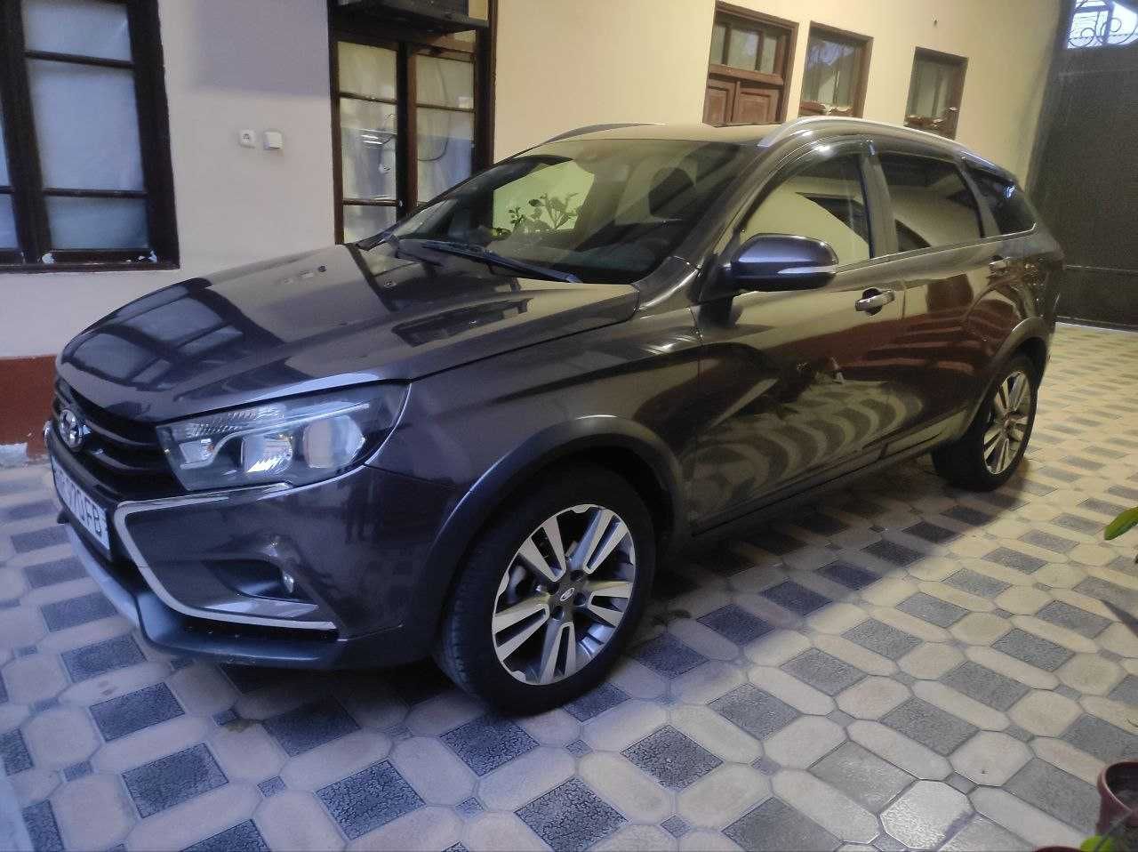 Lada vesta sw cross