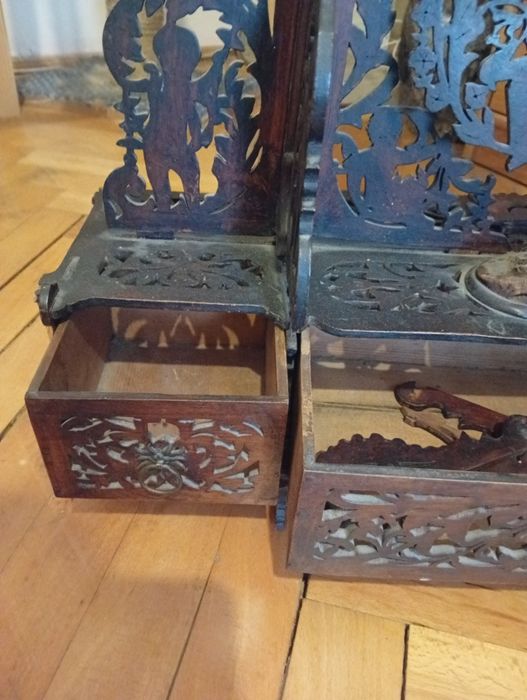 Veche oglindă croitorie