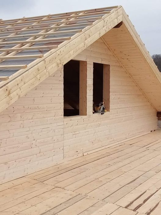 Executam acoperisuri de A la Z si reparatii de Urgenta